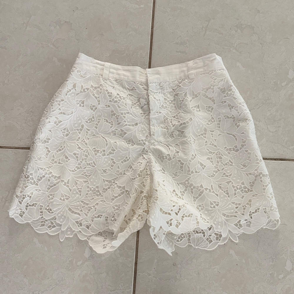 Johnny Was white embroidery shorts size M